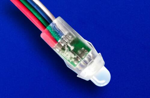 LED七彩穿孔灯有哪些特点